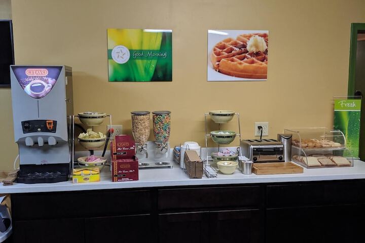 Breakfast/Coffee Service 11 of 18