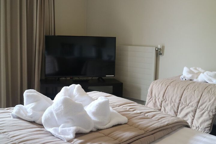 Room 5 of 41