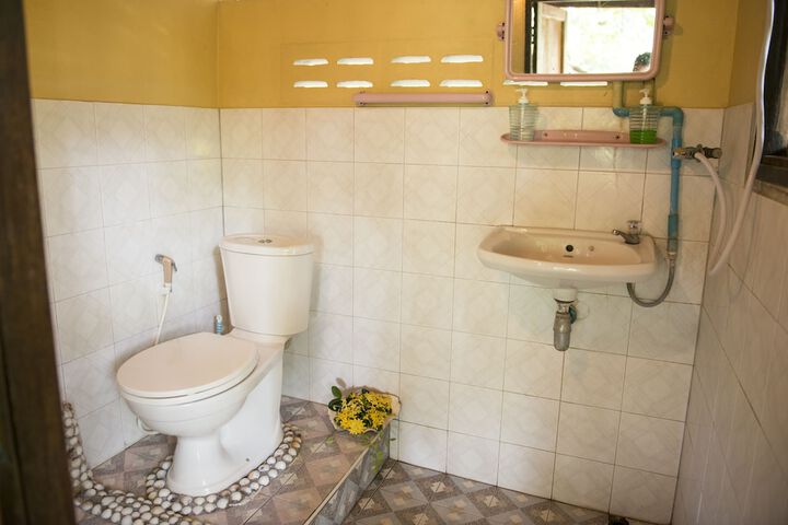 Clean Restrooms