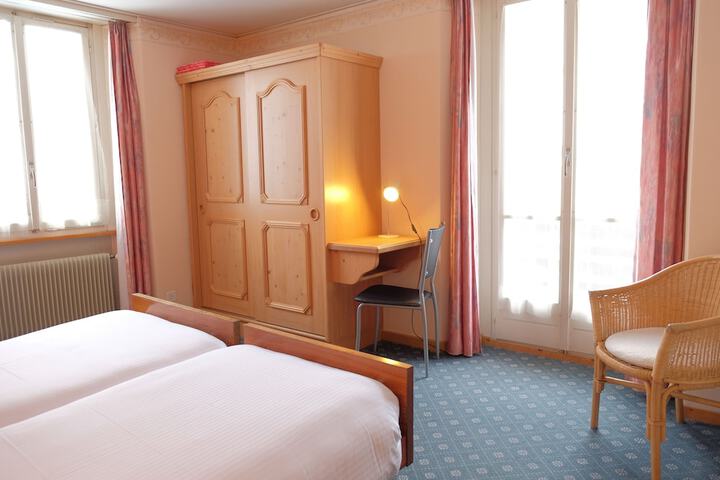 Room 16 of 57