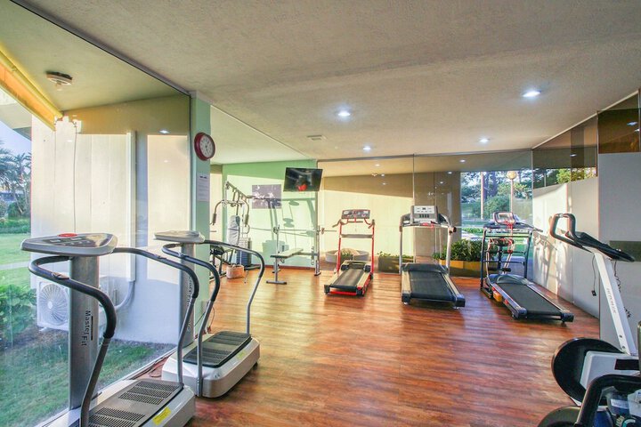 Health and Fitness 24 of 40
