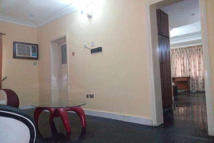 Room 19 of 33