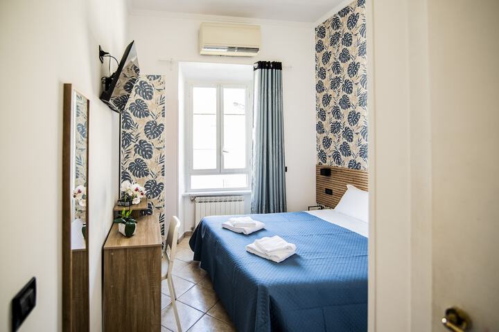 Room 12 of 55