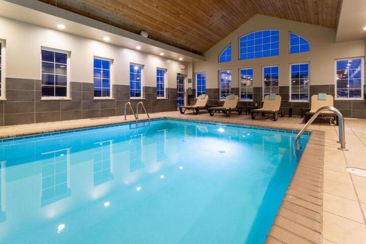 Pool 23 of 45