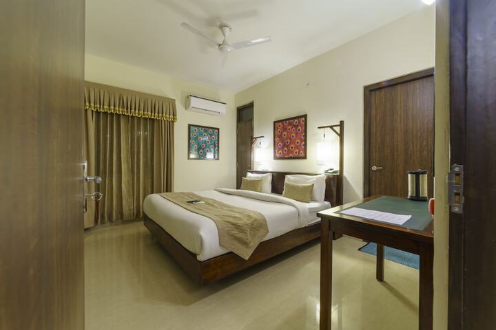 Room 17 of 39
