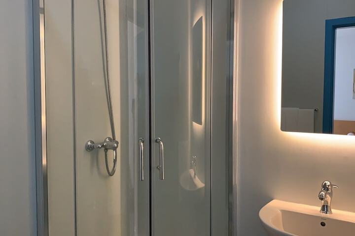 Room 55 of 85