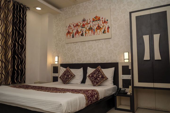 Room 44 of 159