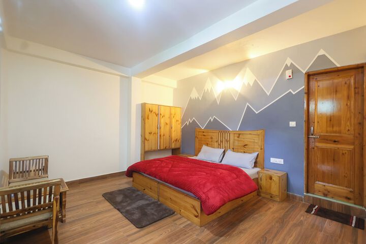 Room 17 of 40