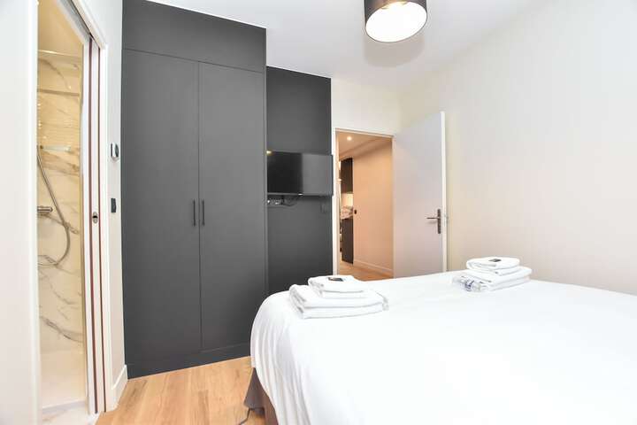 Room 15 of 123