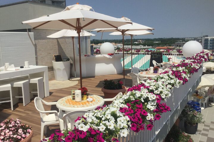 Terrace/Patio 41 of 48