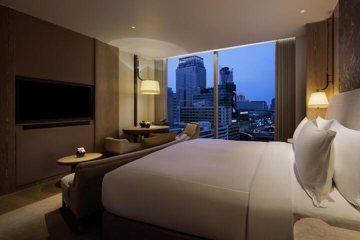 Room 27 of 178