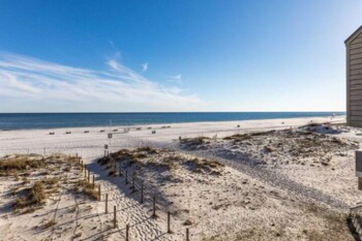 Beach 101 of 360