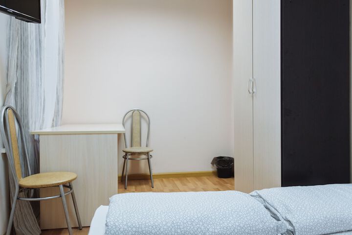 Room 35 of 76