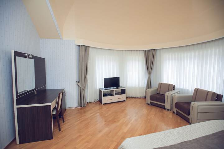Room 9 of 55