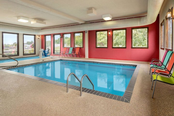 Pool 29 of 41