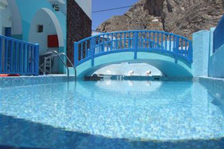 Pool 6 of 8
