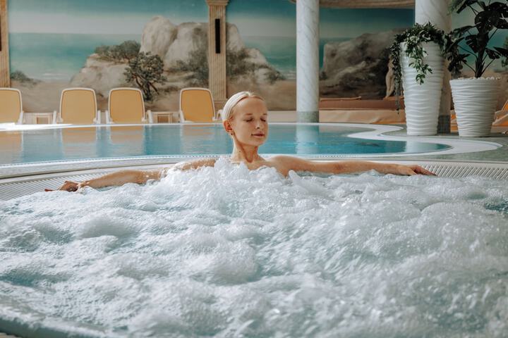 Pool 39 of 71
