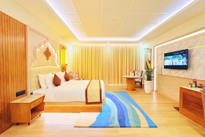 Room 8 of 54