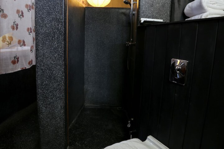 Room 48 of 69