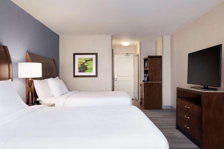 2 Queen Beds Accessible (2 of 8)