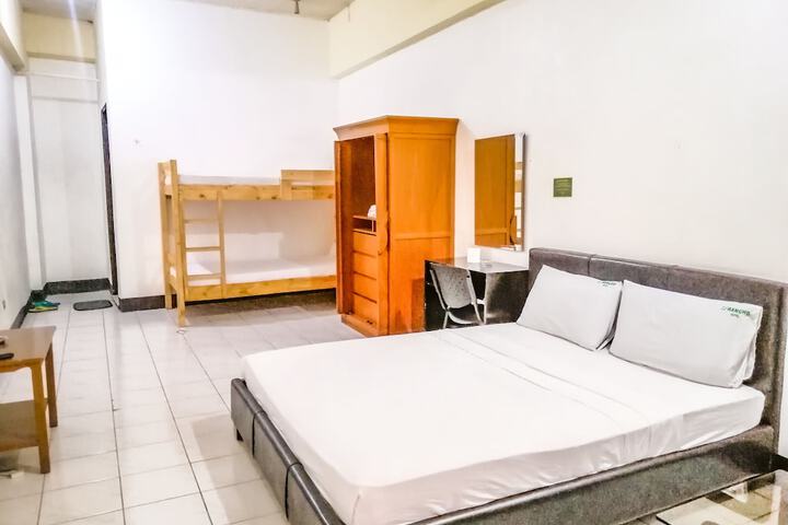 Room 4 of 15