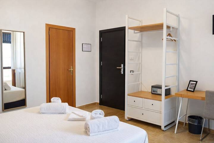 Room 3 of 11