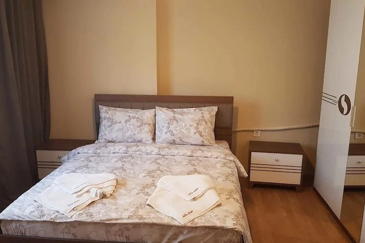 Room 2 of 13