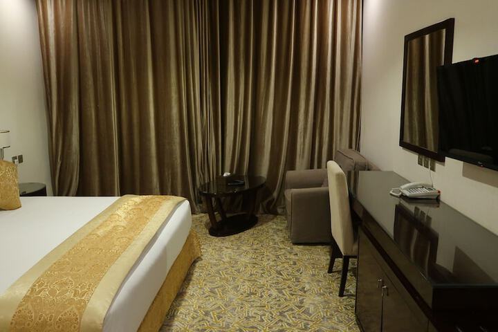 Room 22 of 61