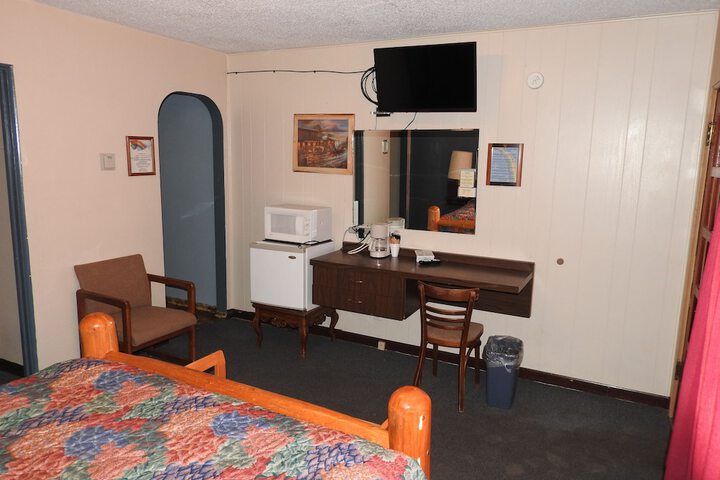 Room 33 of 44