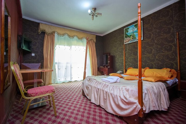 Room 15 of 35