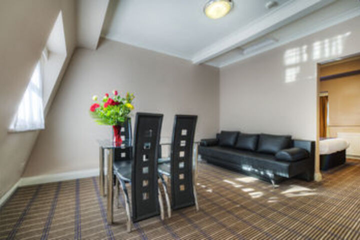 Room 26 of 28
