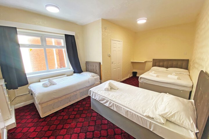Room 9 of 41