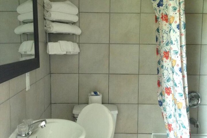 Room 18 of 27