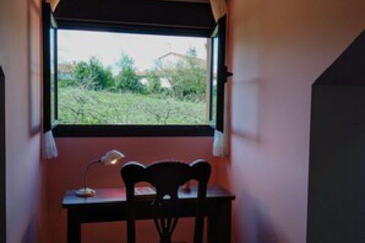 Room 16 of 37