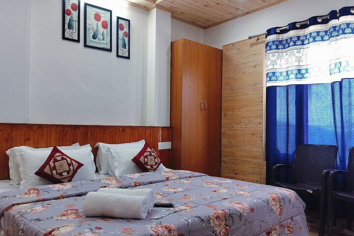 Room 19 of 34