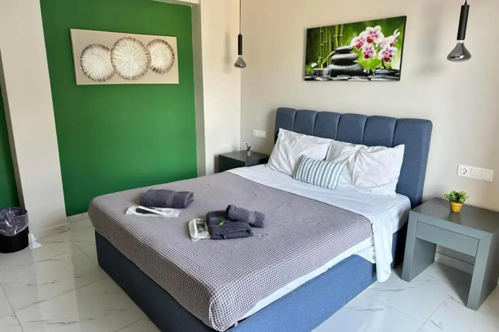 Room 3 of 12