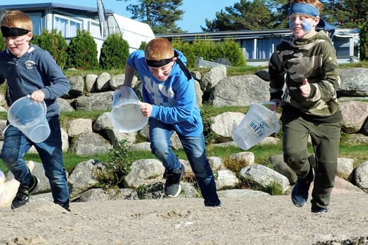 Childrens Activities 76 of 122