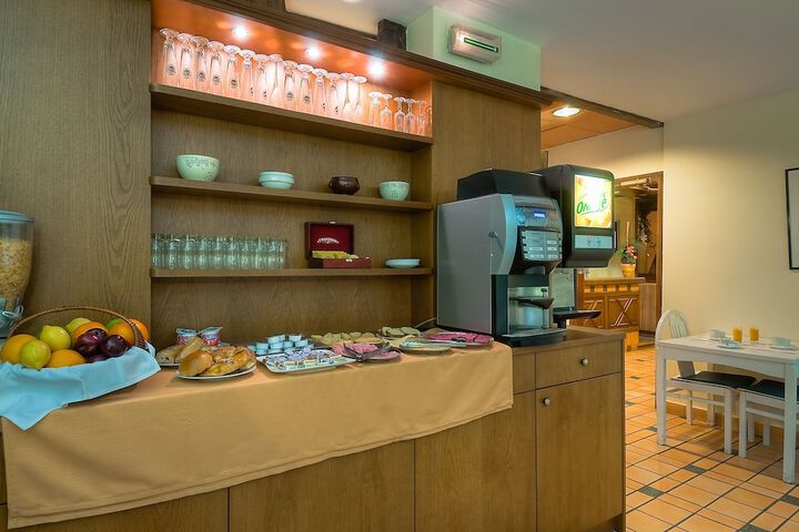 Dining Photos