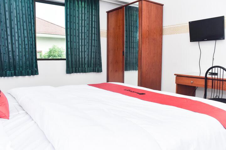 Room 10 of 19
