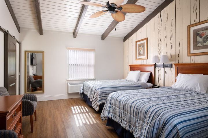 Room 9 of 27