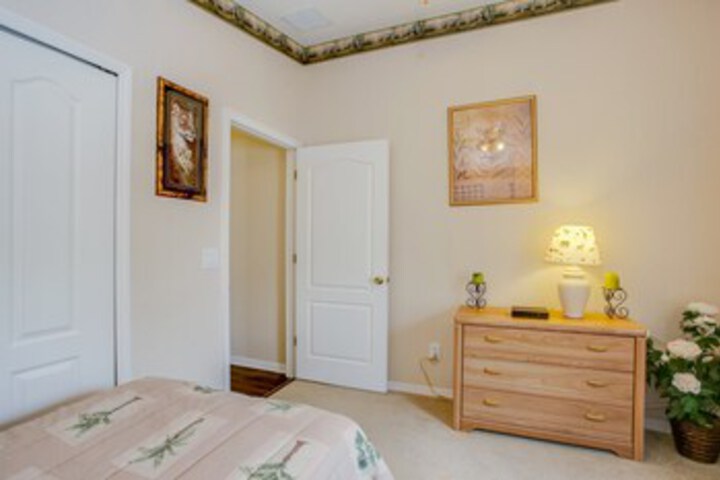 Room 48 of 62