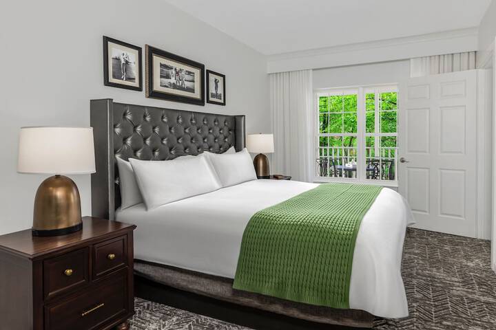 Room 3 of 32
