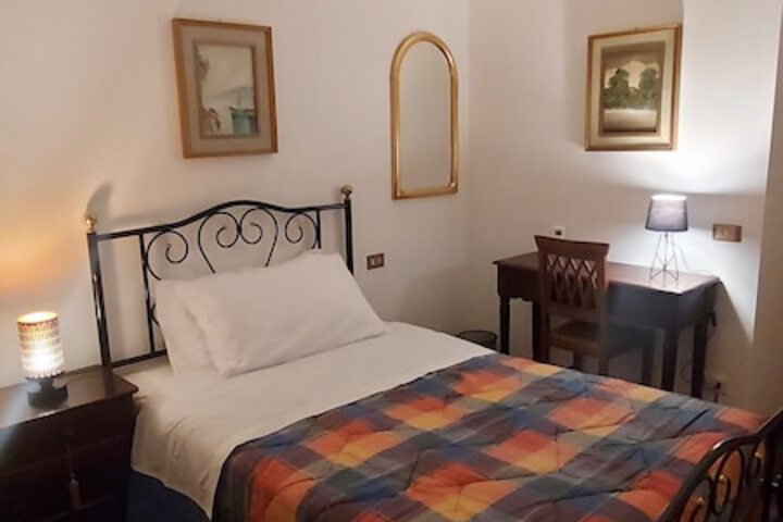 Room 5 of 46