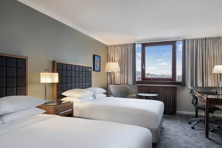 Room 15 of 35