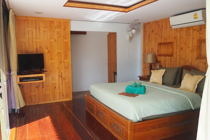 Room 25 of 50