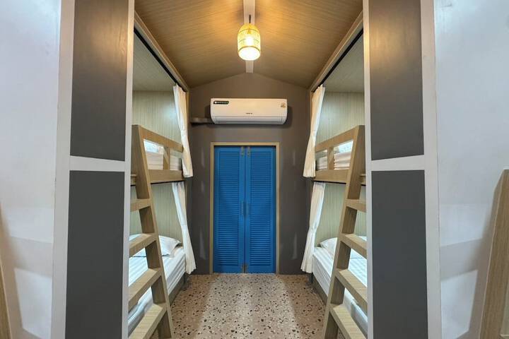 Room 47 of 128