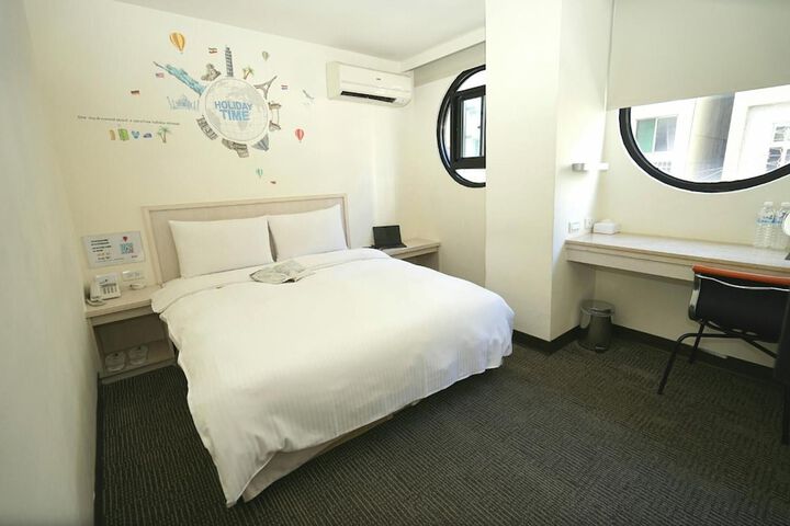 Room 19 of 56