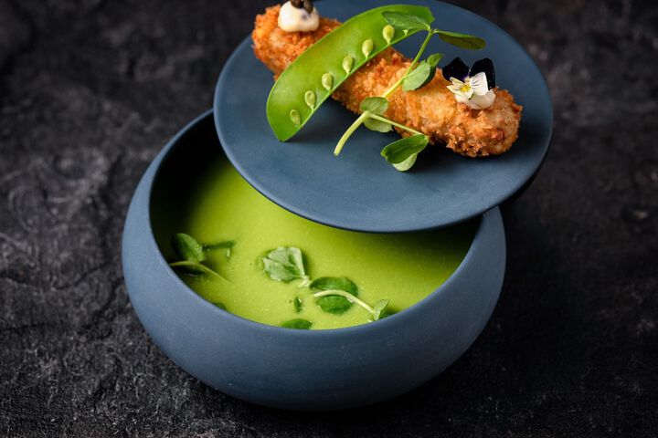 Dining 34 of 74