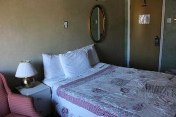 Room 40 of 68