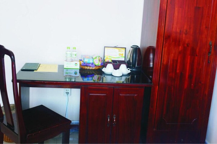 Room 19 of 32